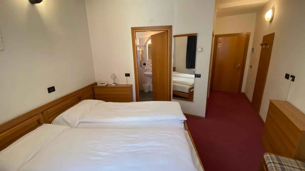 Hotel Alberello Riva del Garda Kültér fotó