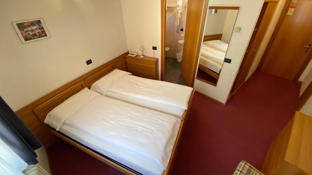 Hotel Alberello Riva del Garda Kültér fotó