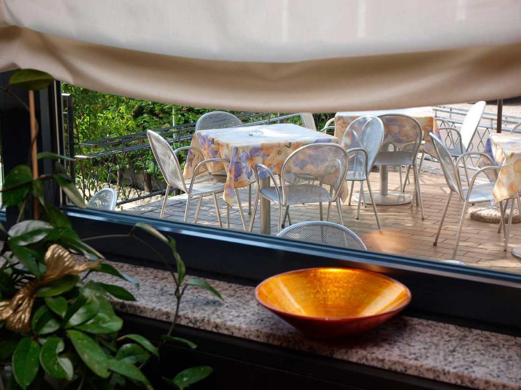 Hotel Alberello Riva del Garda Kültér fotó