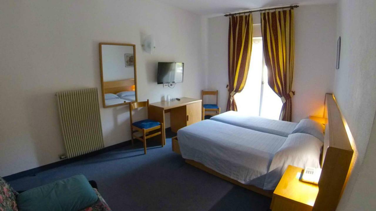 Hotel Alberello Riva del Garda Kültér fotó